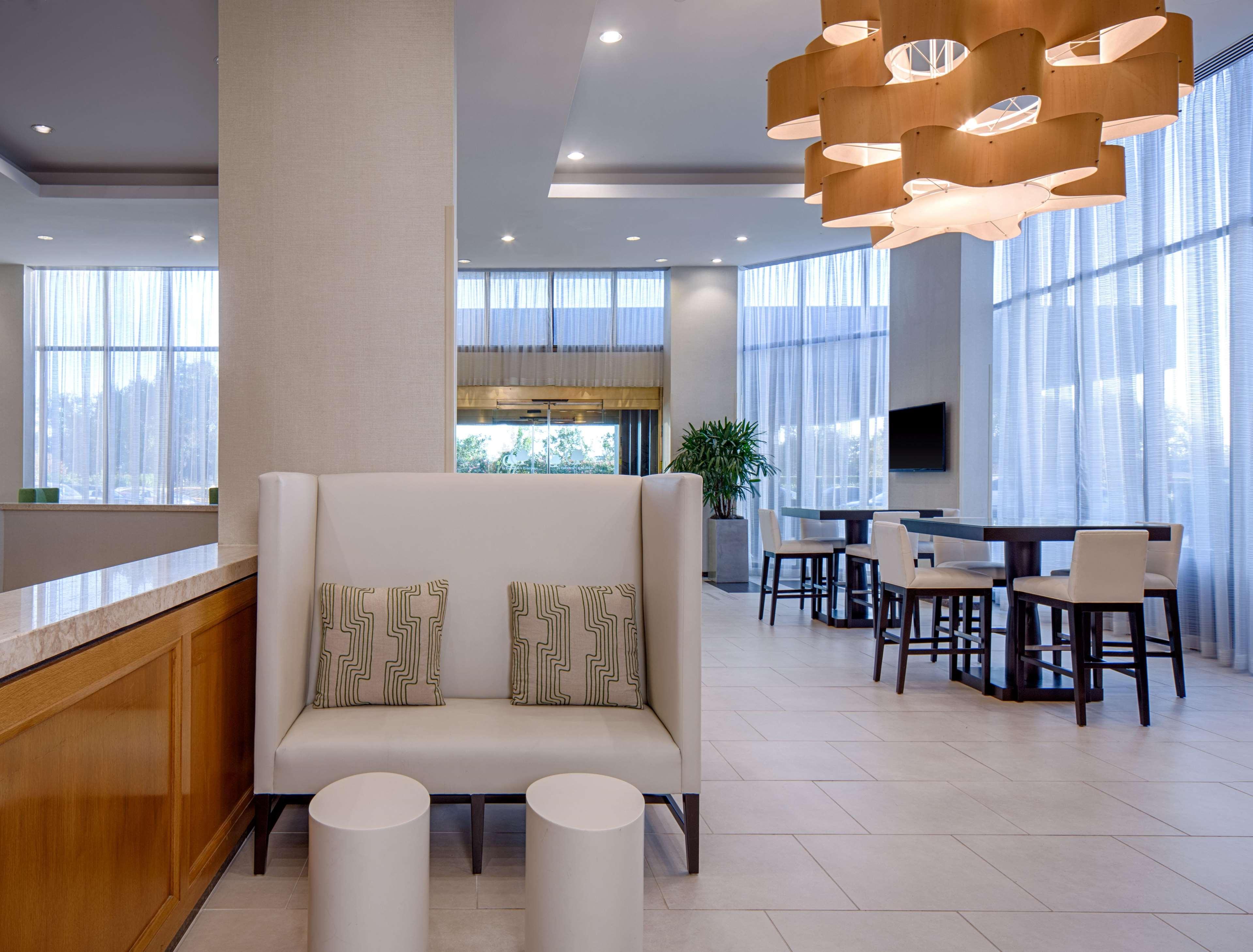 ดับเบิ้ลทรี บาย ฮิลตั้น ฮูสตั้น กรีนเวย์ พลาซ่า Hotel ฮูสตัน ภายนอก รูปภาพ